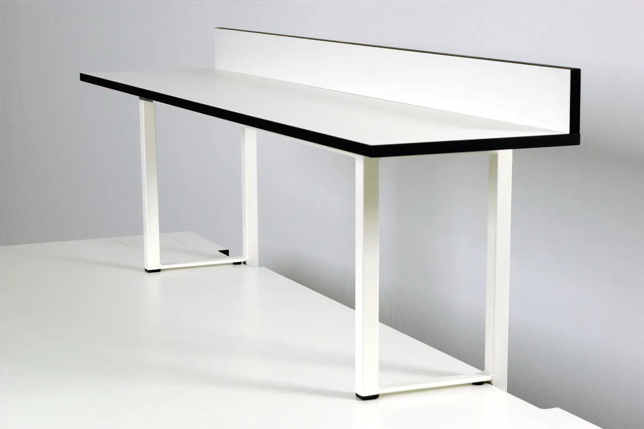 flexilab-workstations4 W.E. Marson laboratory furniture